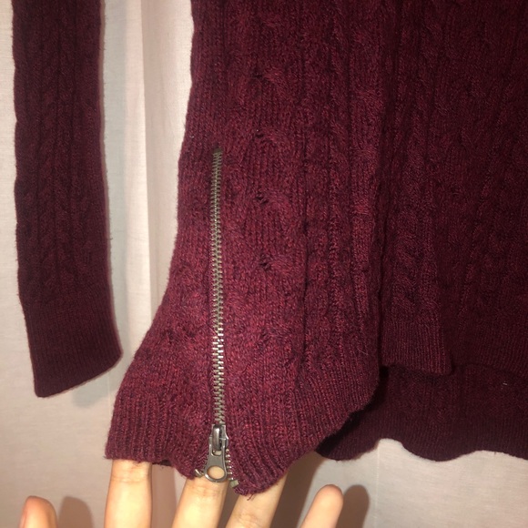AE sweater! - Picture 2 of 2